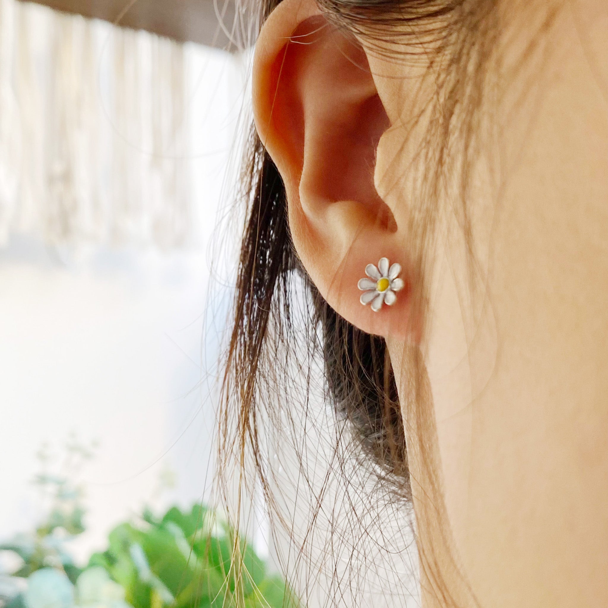 Spring Daisy Earrings